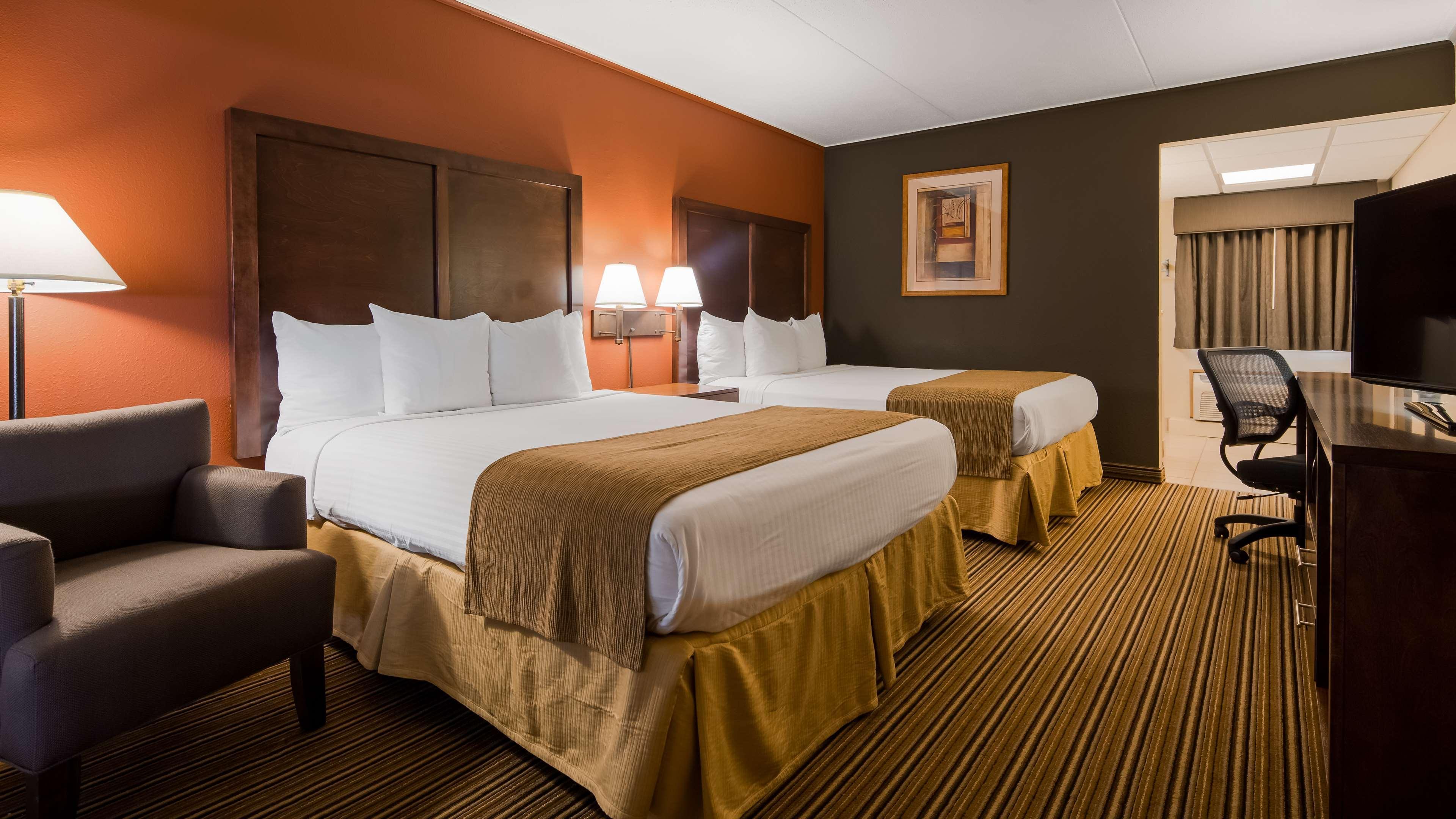 Crossroads Hotel & Event Center Fort Dodge Bagian luar foto