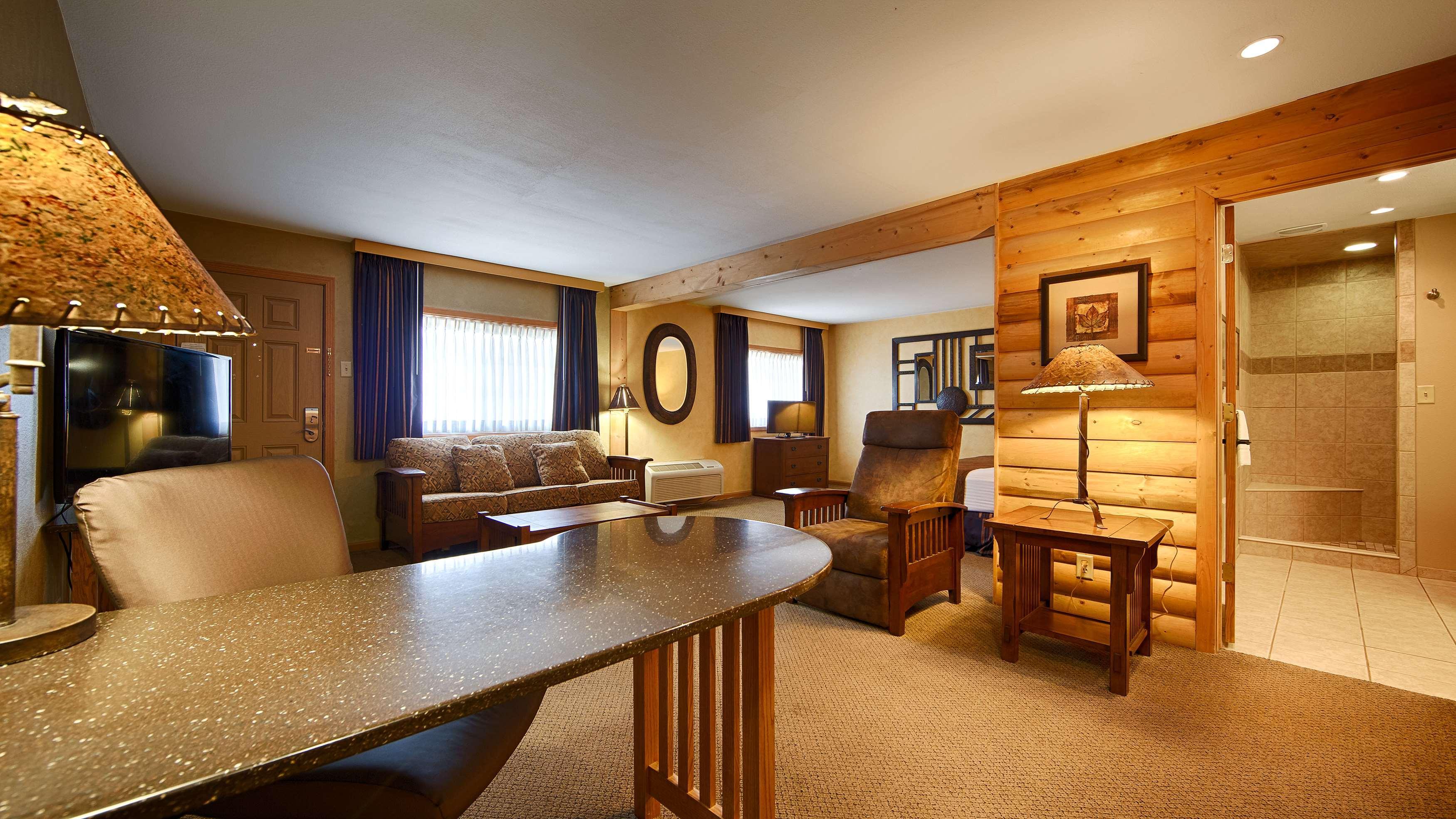 Crossroads Hotel & Event Center Fort Dodge Bagian luar foto