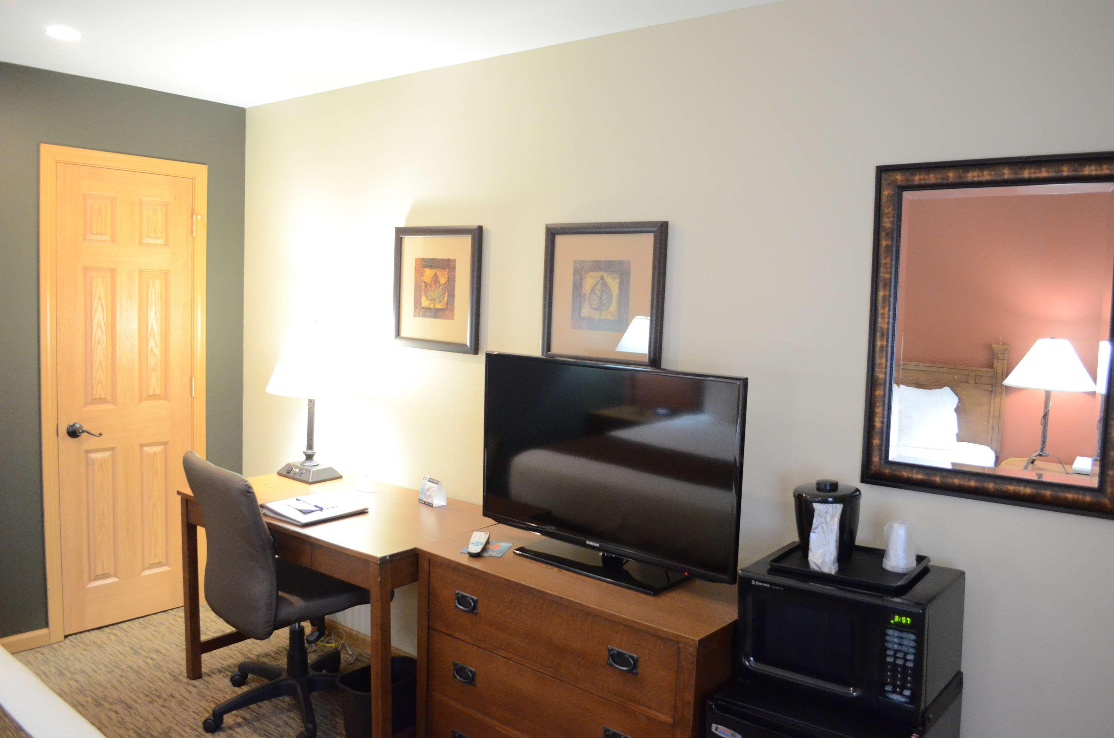 Crossroads Hotel & Event Center Fort Dodge Bagian luar foto