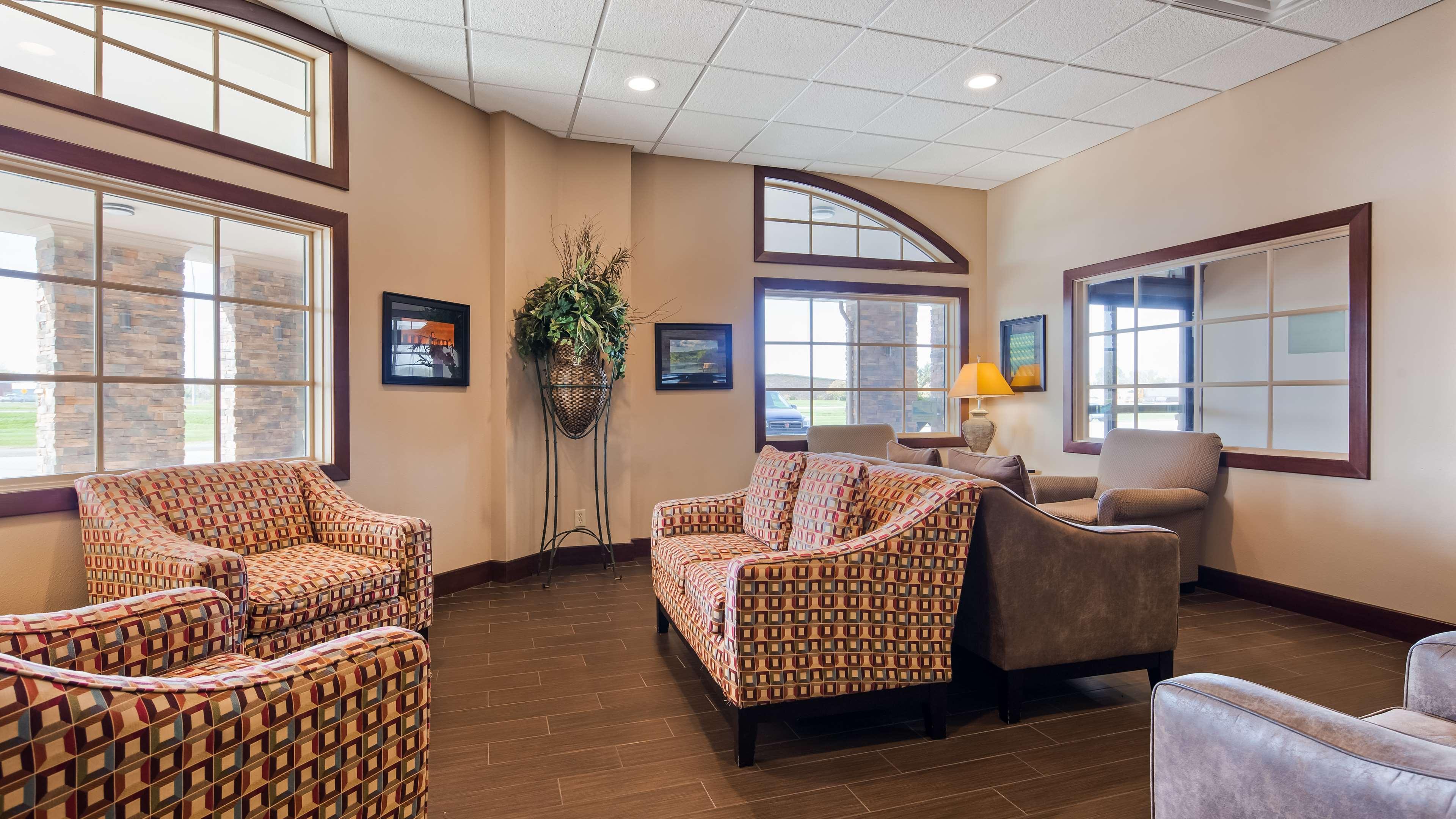 Crossroads Hotel & Event Center Fort Dodge Bagian luar foto
